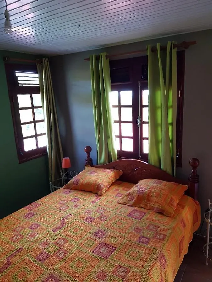 Appartement La Bisalyze à Gros-Morne 0*,
